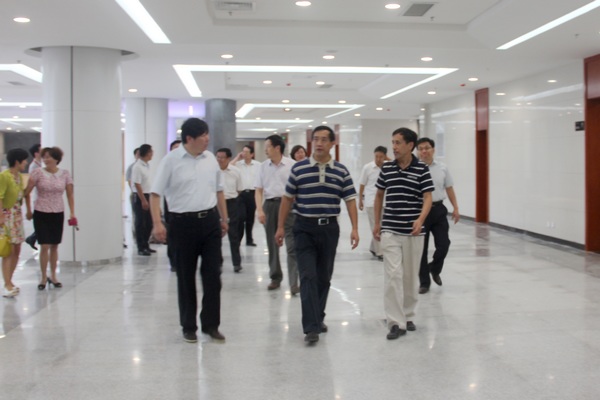 梅县图书馆新领导引领下的文化新气象